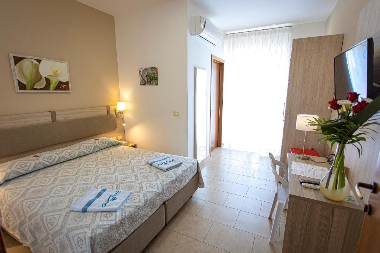 Aia Grande Bed & Breakfast Uggiano La Chiesa Dış mekan fotoğraf