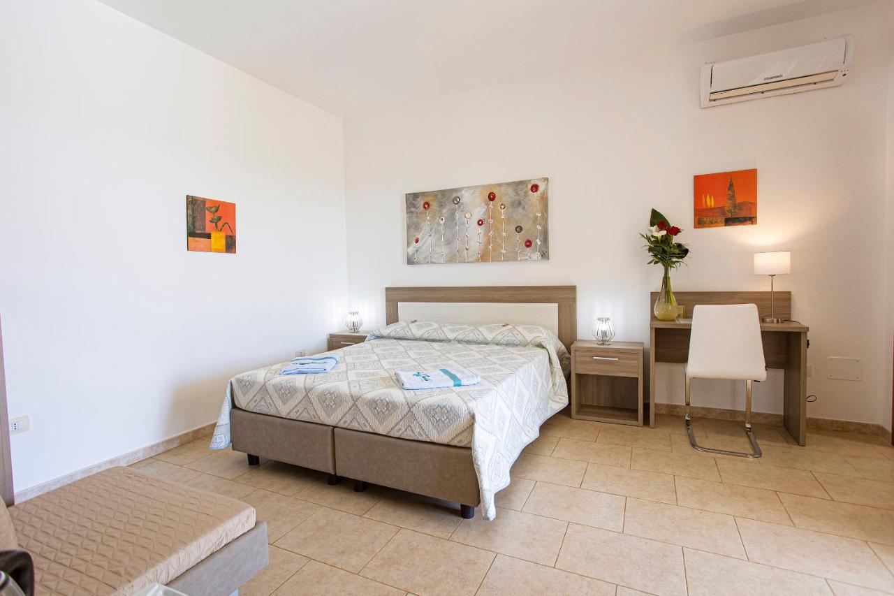 Aia Grande Bed & Breakfast Uggiano La Chiesa Dış mekan fotoğraf