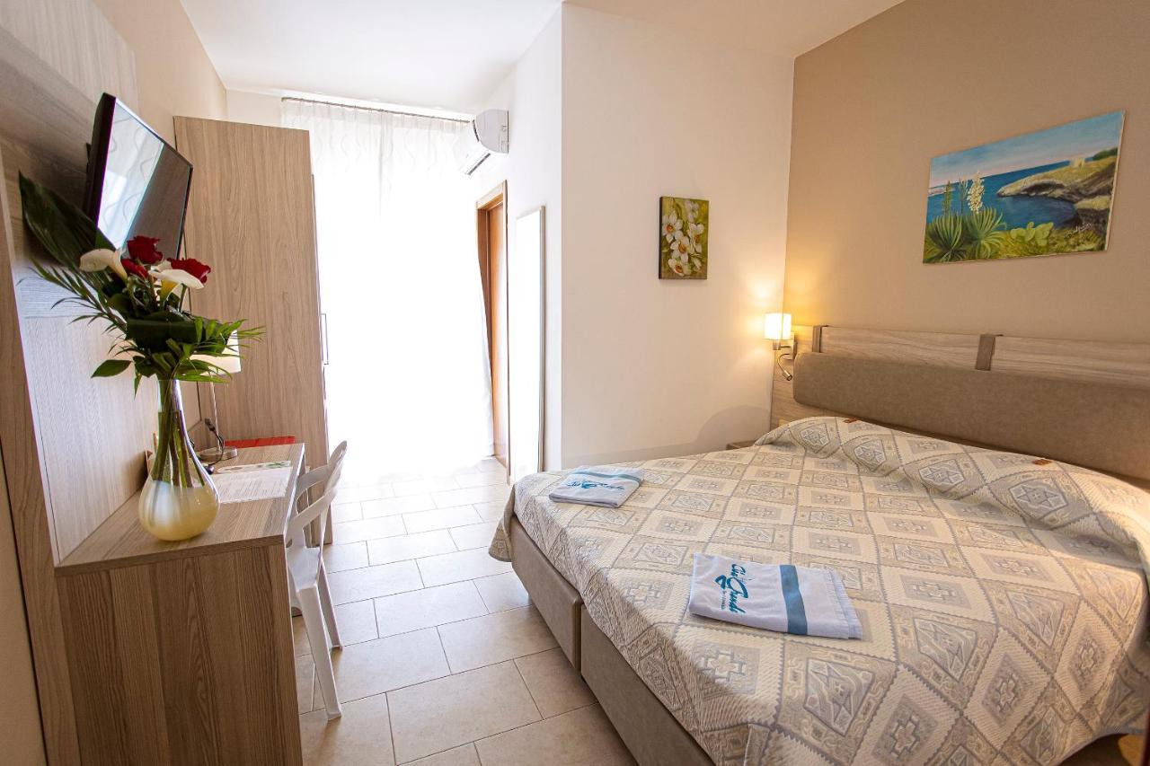 Aia Grande Bed & Breakfast Uggiano La Chiesa Dış mekan fotoğraf