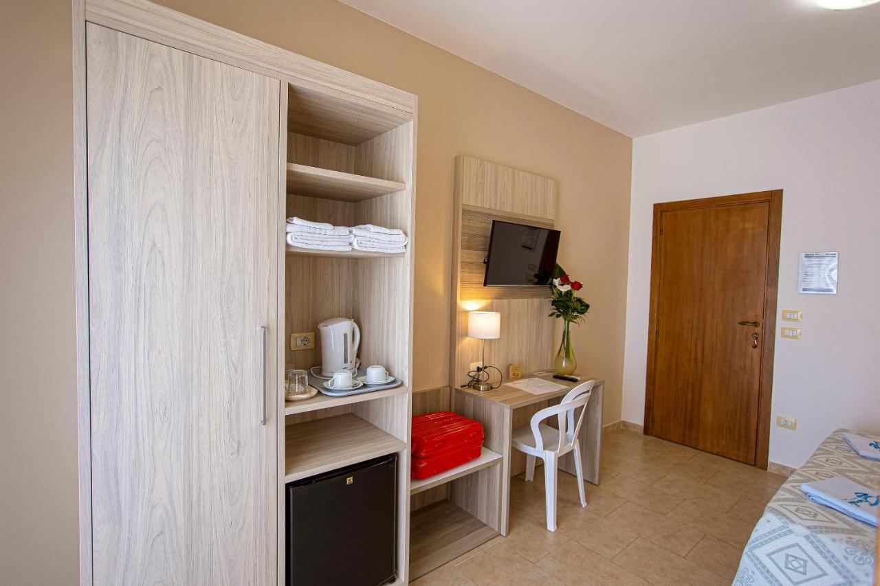 Aia Grande Bed & Breakfast Uggiano La Chiesa Dış mekan fotoğraf