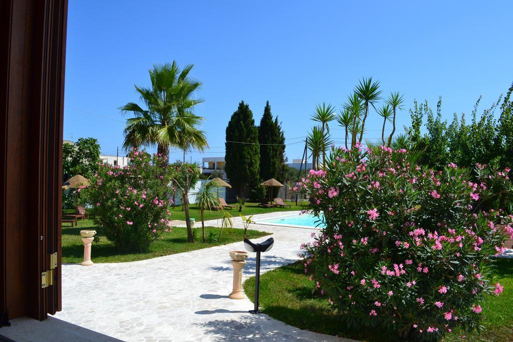 Aia Grande Bed & Breakfast Uggiano La Chiesa Oda fotoğraf