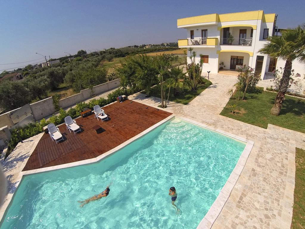 Aia Grande Bed & Breakfast Uggiano La Chiesa Dış mekan fotoğraf