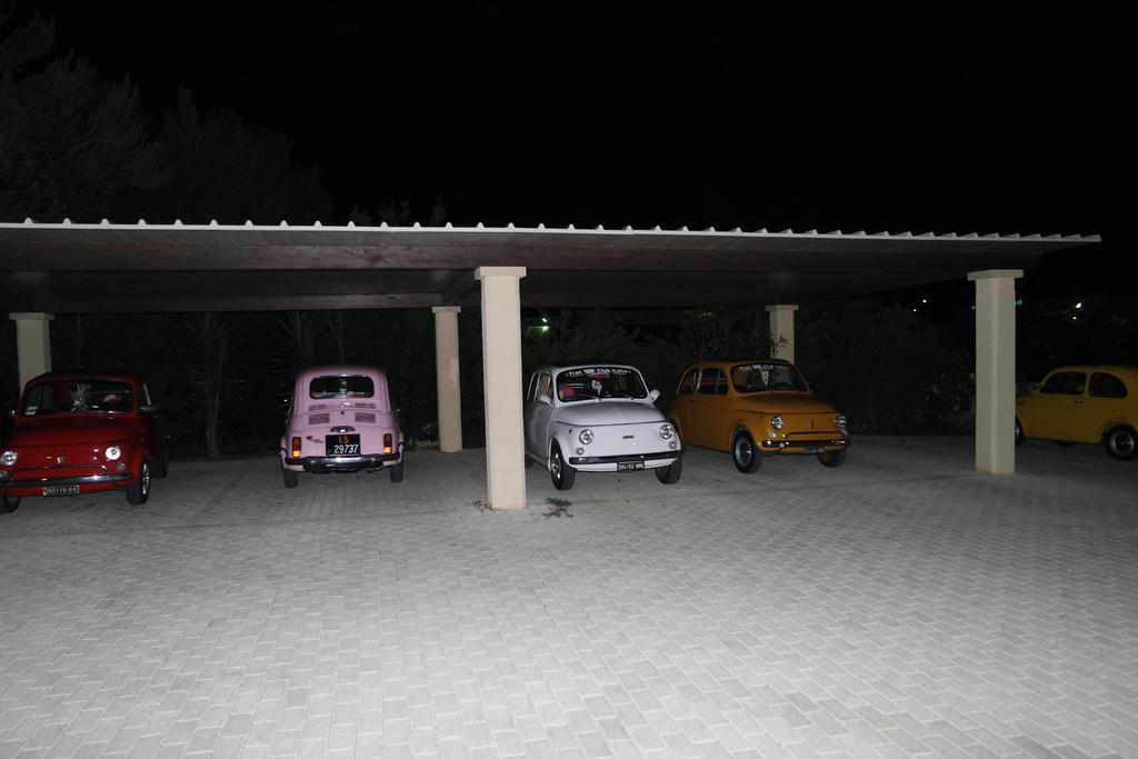Aia Grande Bed & Breakfast Uggiano La Chiesa Dış mekan fotoğraf